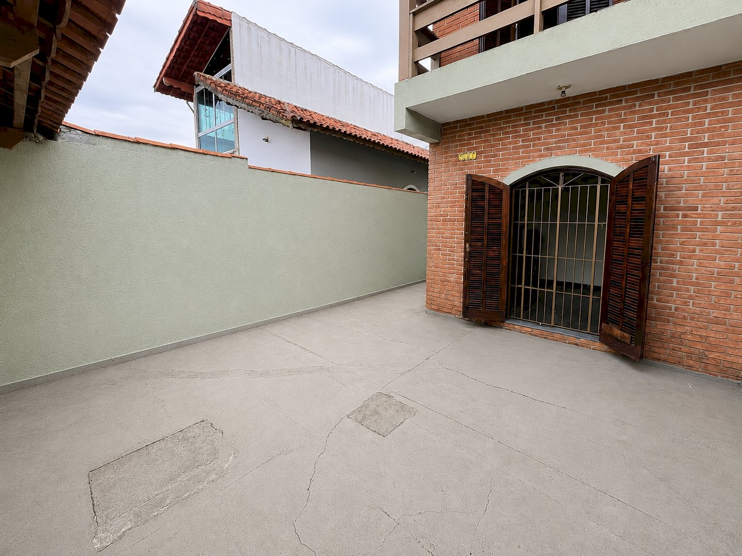 Sobrado em Itanhaém com 1 dormitórios